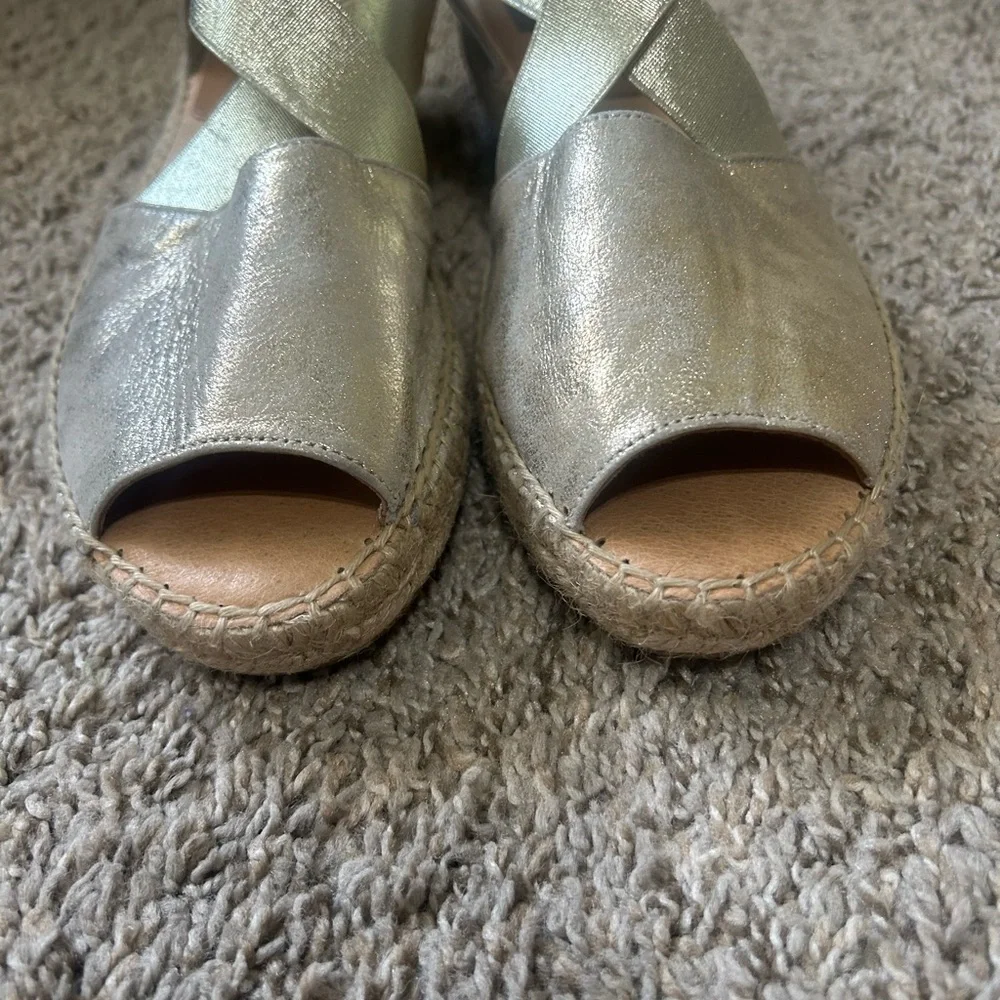 KANNA Metallic Women's Espadrille Sandals Cross-Strap Ankle Size 41 10-10.5 Tan